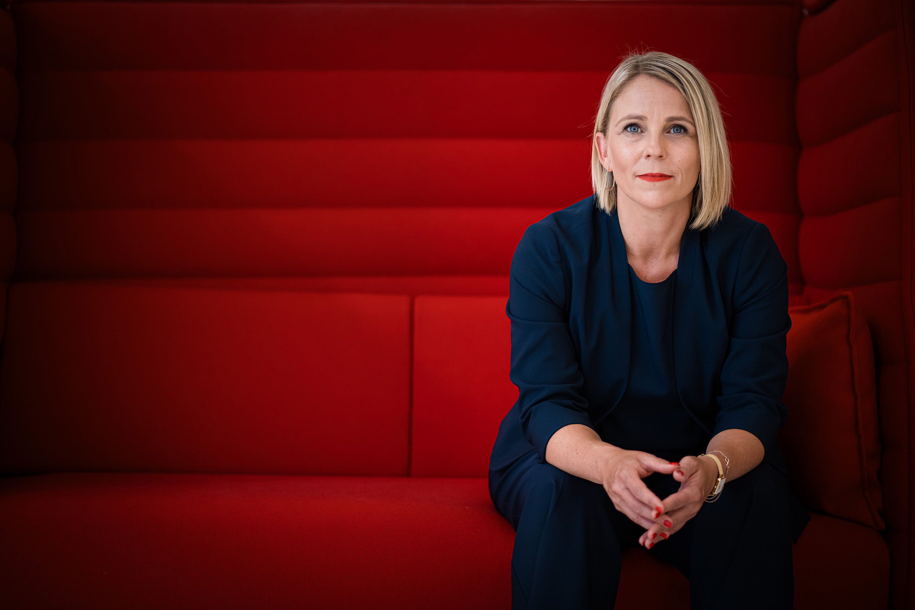 Businessportrait-Politikerin-Katja-Poschmann-Pressefoto-Berlin-05.jpg